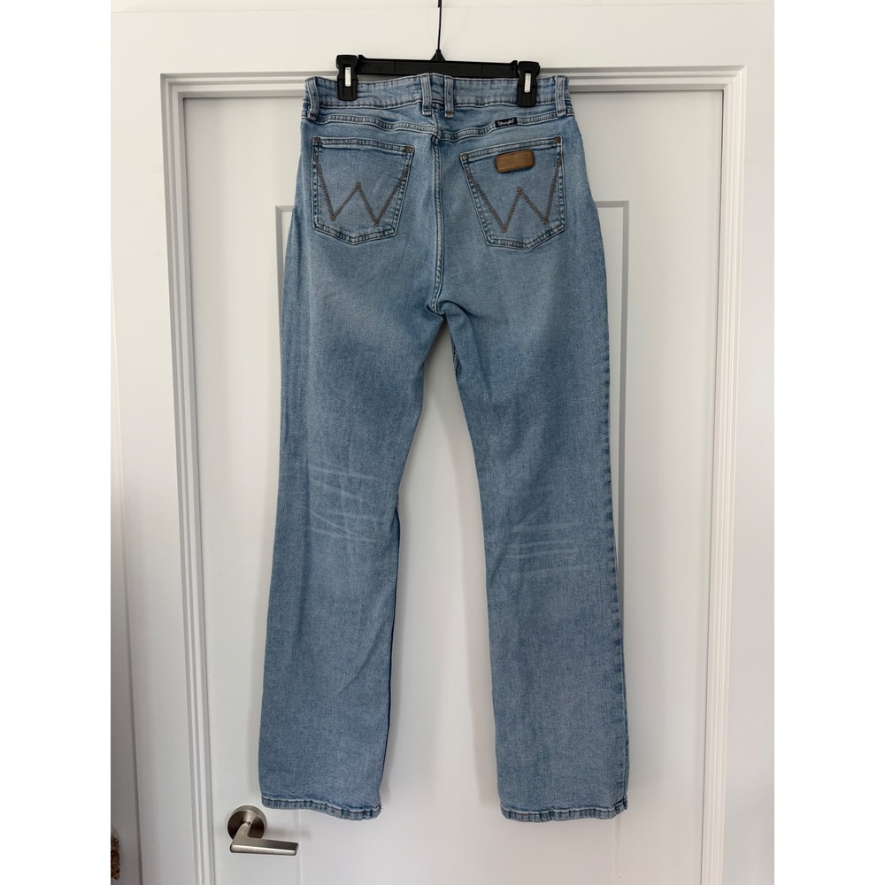 Wrangler Retro Mens Light Wash Straight Leg Jeans Denim Blue Cowboy Western - Picture 3 of 10